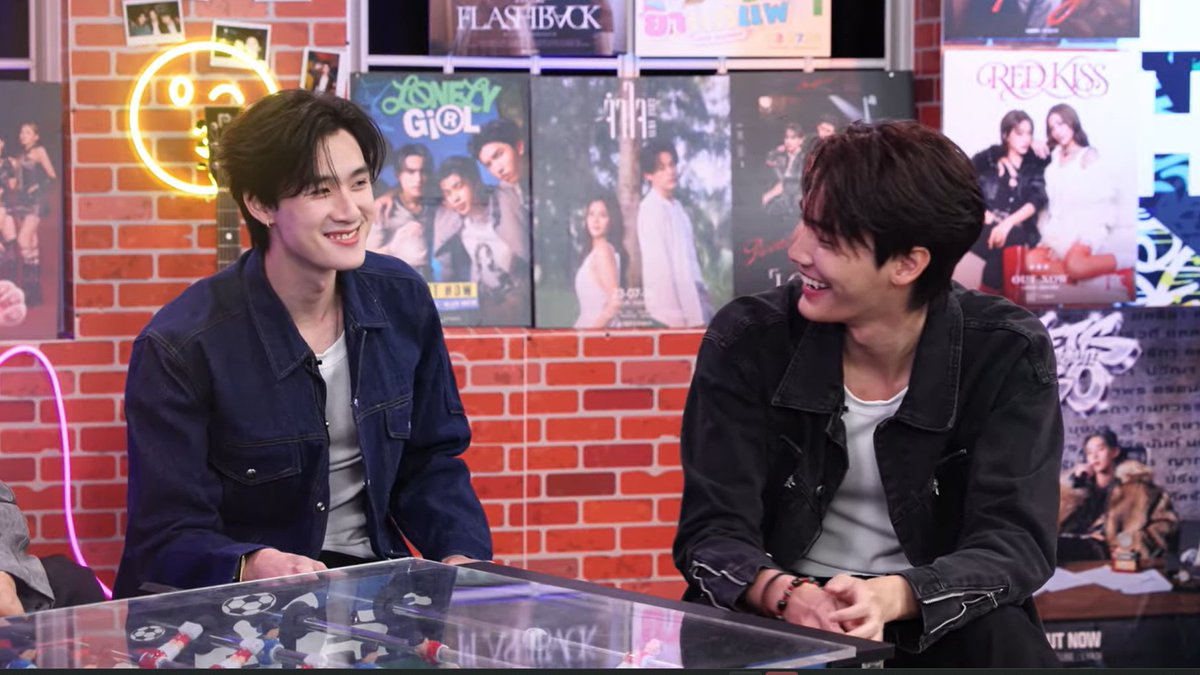 jusxyo's tweet photo. :33

DEWTEE LIVE HOUSE  
#GMMTVLiveHouse https://t.co/ISR5qD3BFr