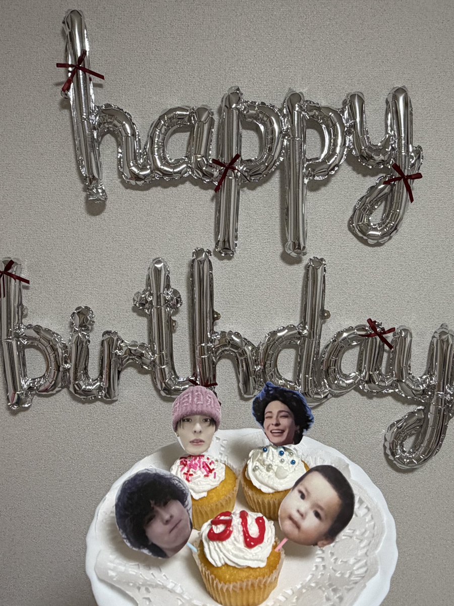 lovered_ponta's tweet photo. 2026.8.14
すーくんHappy Birthday🌹

毎年すーくんの誕生日をお祝いできて幸せです🫶🏻
すーくんにとって愛夢幸で溢れる1年になりますように💐
31歳もすーくんらしい人生を歩んでください!!

いつもありがとう🤍これからも応援させてね!!

#HBD_SUZUKI
#SUZUKI #比嘉涼樹 
#WOLFHOWLHARMONY #WHH https://t.co/LzQKihffmU