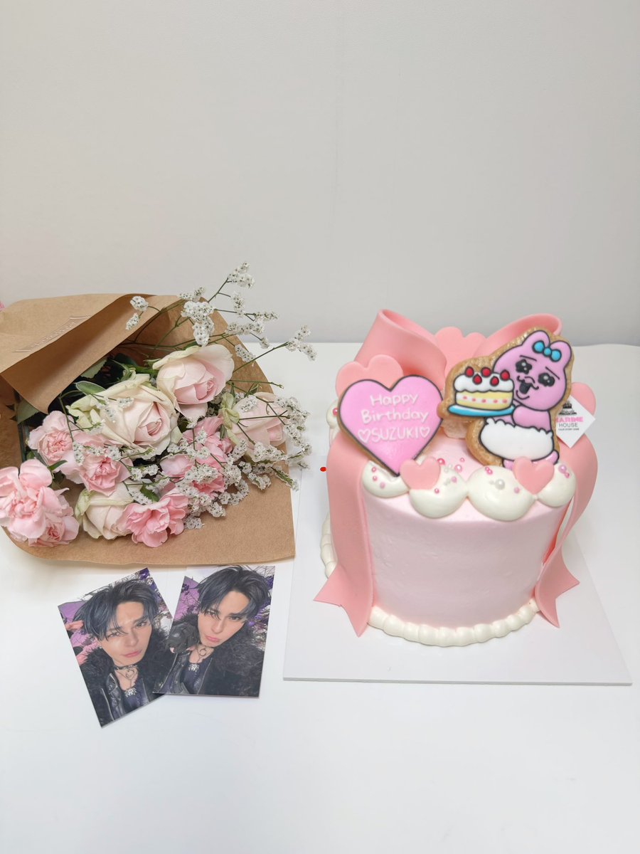 _suqnk14's tweet photo. . ˚. ᕱ ⑅ ᕱ
˚.૮꒰˶◝𐋣◜꒱ა
╭ U🎂U — — — — — — — — ╮
⸝⋆⸝⋆　𝐻𝑎𝑝𝑝𝑦 𝐵𝑖𝑟𝑡ℎ𝑑𝑎𝑦♡　　⸝⋆⸝⋆
╰ — — — — — — — — — — —╯

#HBD_SUZUKI #WOLFHOWLHARMONY #WHH https://t.co/fj9E4wE1Bl