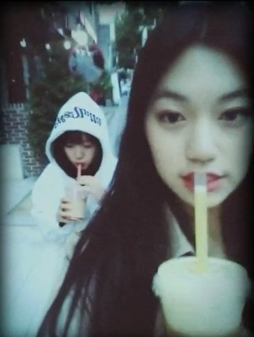 redplays_SNS's tweet photo. ❄️🌻
#최유정 #CHOIYOOJUNG
#김도연 #KIMDOYEON
#도댕 #DoDaeng (2) https://t.co/QKMfTgvVrY