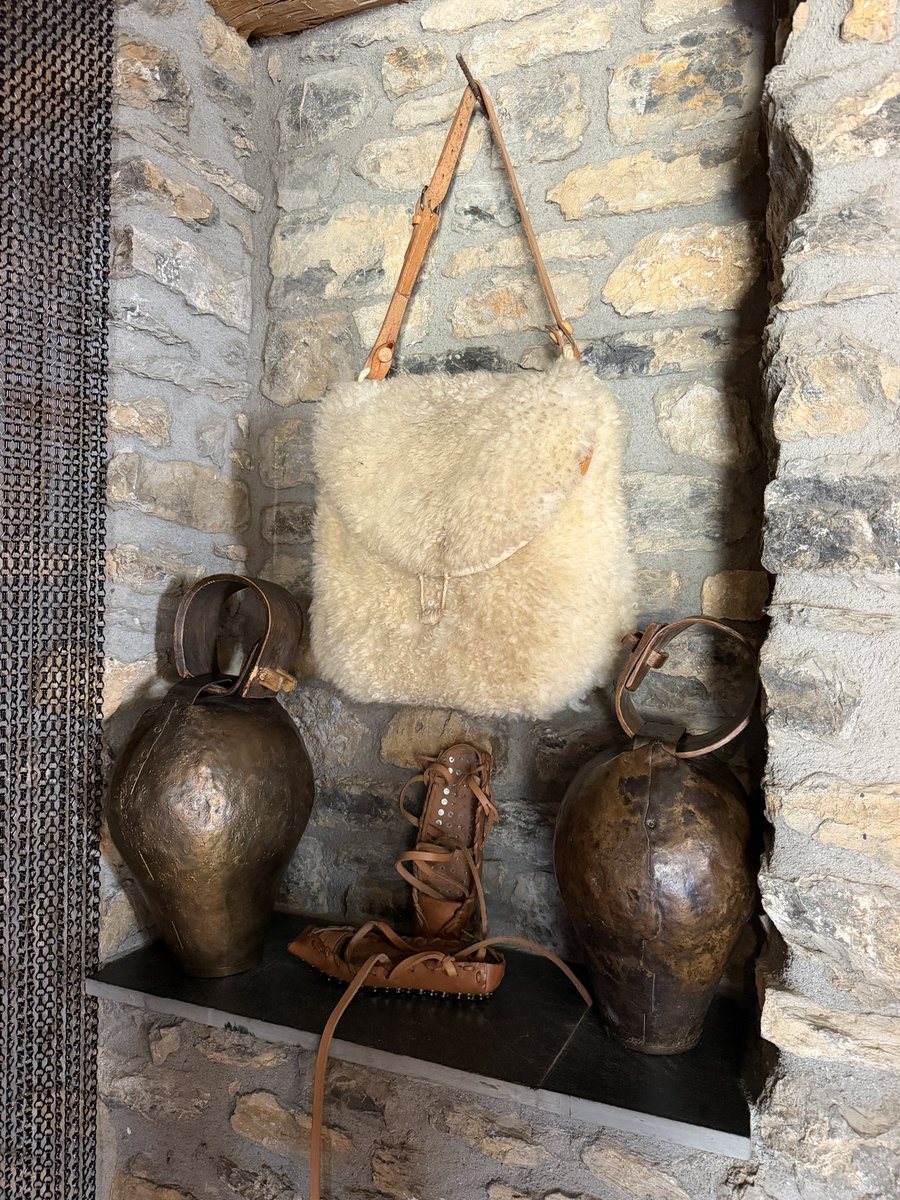 MTarradellas's tweet photo. #Llessui: passejada, visita a l’ecomuseu del pastor i esplèndid dinar a #casakikollessui! Un bon lloc per perdre-s’hi! @pnaiguestortes https://t.co/G6mttc2Jsm
