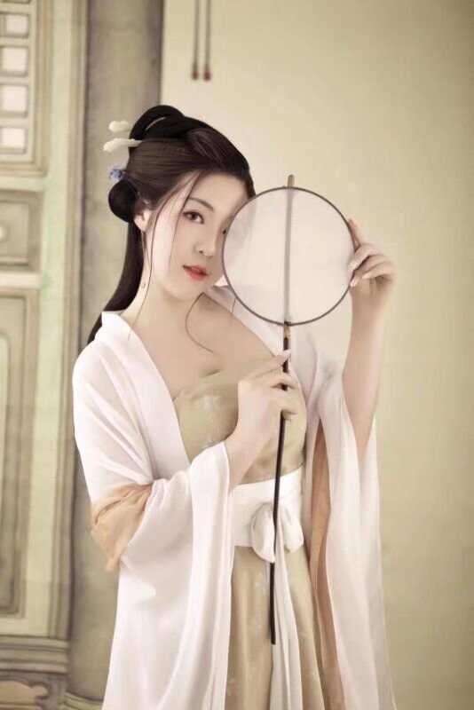 han_weicheng's tweet photo. #baldgirl #razorshave #buzzcut #headshave
https://t.co/QNr8K1bTC0 https://t.co/ukLbbgEK8J