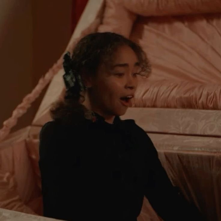 xpinkturnsblue's tweet photo. she was so happy here before she fully understood what being a vampire would mean for her. she was so curious, observant and excitable, fascinated by everything around her and being delighted by the simplest things:( MY BABY https://t.co/sB86nmYaI4