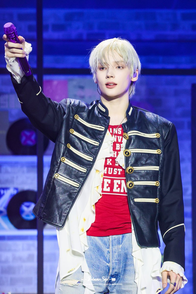 FebeverSep's tweet photo. HAPPY HUENINGKAI DAY 💜

#투모로우바이투게더 #TOMORROW_X_TOGETHER #TXT #휴닝카이 #HUENINGKAI https://t.co/7K3qBVrbjC