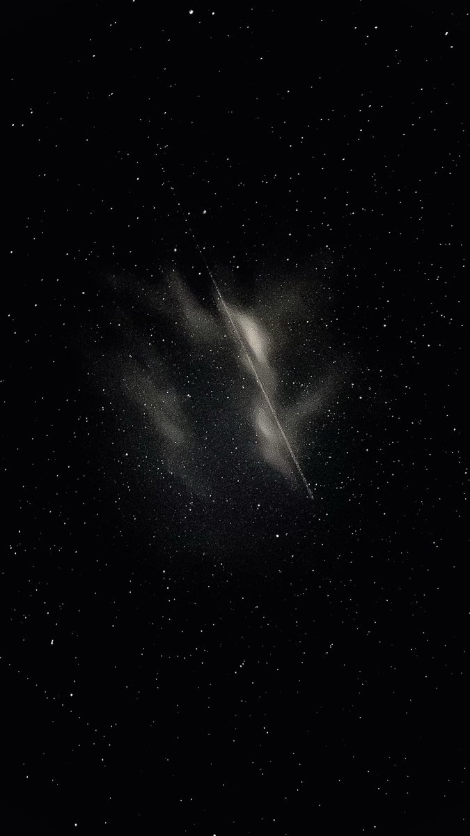 TofuMinus's tweet photo. @innzzs Sur iPhone 13 Pro ya quelques années. Faut vraiment bien stabiliser le tel le plus possible https://t.co/qQapdzftEe