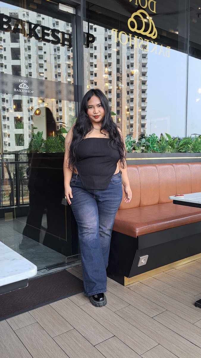 tataprinsloo's tweet photo. Blackky 🖤

#baddie #foryourpage #hangout #blackoutfit #curvy https://t.co/xgXieYiuF6