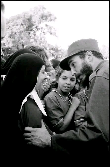 dariofermora's tweet photo. Fidel Castro Ruz tiene la grandeza de haber conquistado la mente y el corazón de millones de seres humanos que creen en que un mundo mejor es posible.
#FidelPorSiempre
#100AñosConFidel💪🇨🇺🫂 https://t.co/y7GTXbqwze