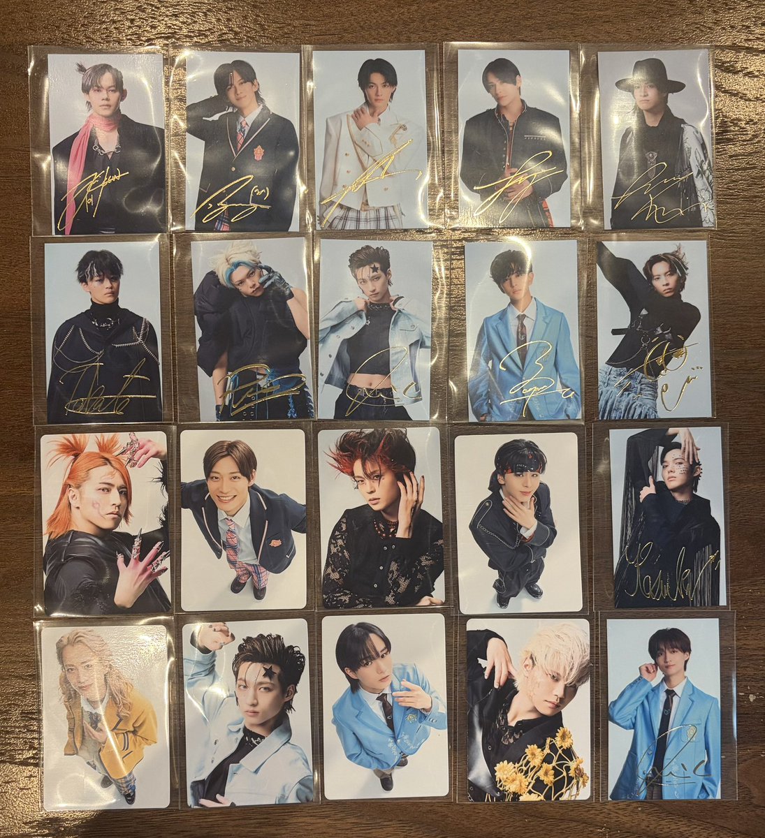 __hyo__ma's tweet photo. EBiDAN Yes!東京 交換 HMV タワレコ 店舗 オンライン 特典トレカ

【譲】画像

【求】HMV店舗 桜木雅哉＞＞＞HMVオンライン 桜木雅哉・タワレコオンライン 桜木雅哉

📮郵送にて
お気軽にお声かけください🌟 https://t.co/KxPnBbeLmz