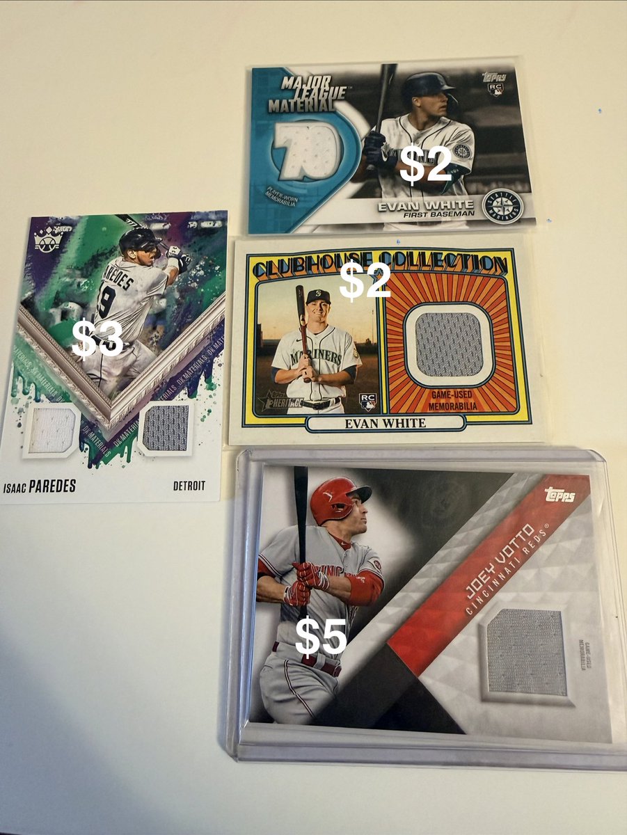 ASkiCards's tweet photo. @cardboardbst Add $1 PWE or $5 BMWT https://t.co/w0JqWxRErI