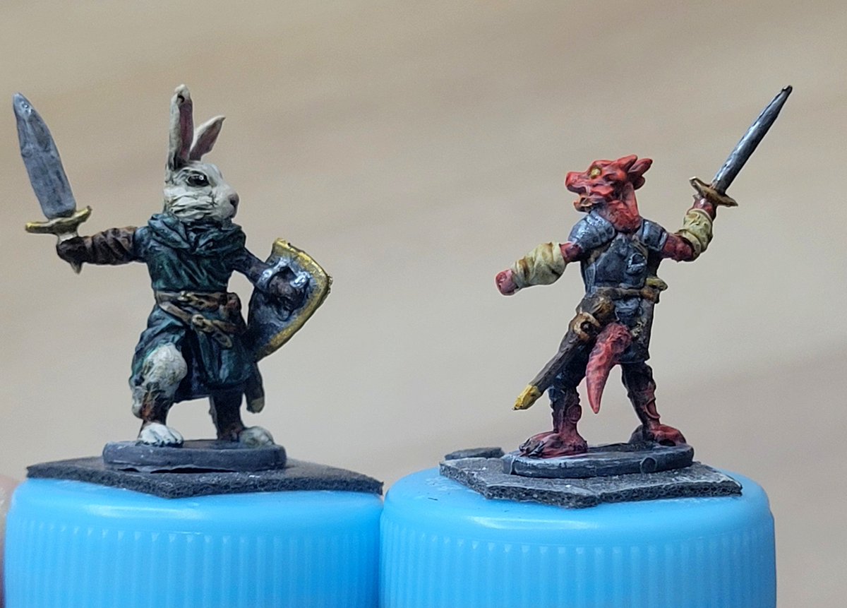jiro________'s tweet photo. #dnd
#コボルド
出来た！
それっぽく見えるかな！
細身で小さいけどまさにそんな種族だからOK!!

コボルドもハレンゴンもPCとして使うのも面白いんだよな～♪
PCにするなら、どうにかして呪文使いバージョンも作りたいね！ https://t.co/RL64yXLIoN