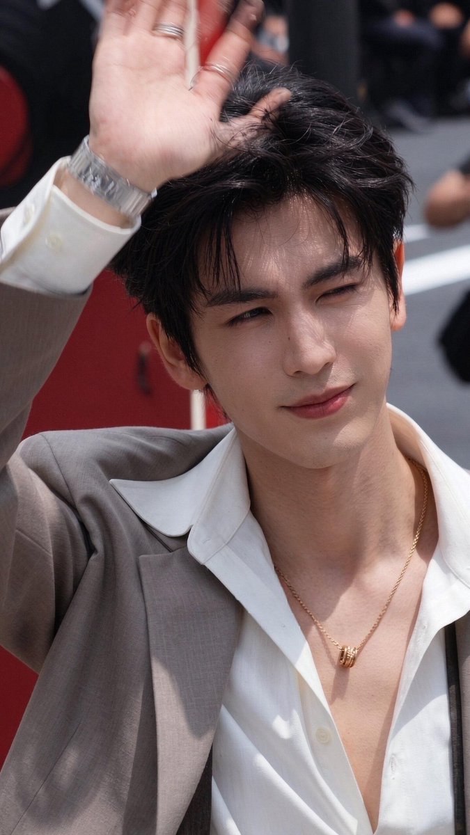ZZJittie's tweet photo. ดีเนอะ
แบบดิบๆ แบบแท้ๆ

ไม่ต้องใช้ฟิลเตอร์ฟรุ้งฟริ้ง🤭🤭🤭🤭

ก็จมูกโด่งสวยมากกกก
ปากสวย คิ้วสวย ผิวสวย
คาง&amp;ไรหนวดบางๆ ก็สวย
คอสวย
อกสวยขาว😁😁
สร้อย แหวน นา'กา ก็สวย

สวยทั้งตัวอ่ะ

ปล คางบุ๋มนิดๆ สวย

ปลล มีแก้มหน่อยๆหล่อน่ารัก
😘😘😘😘 https://t.co/EJ2tDqOOHS