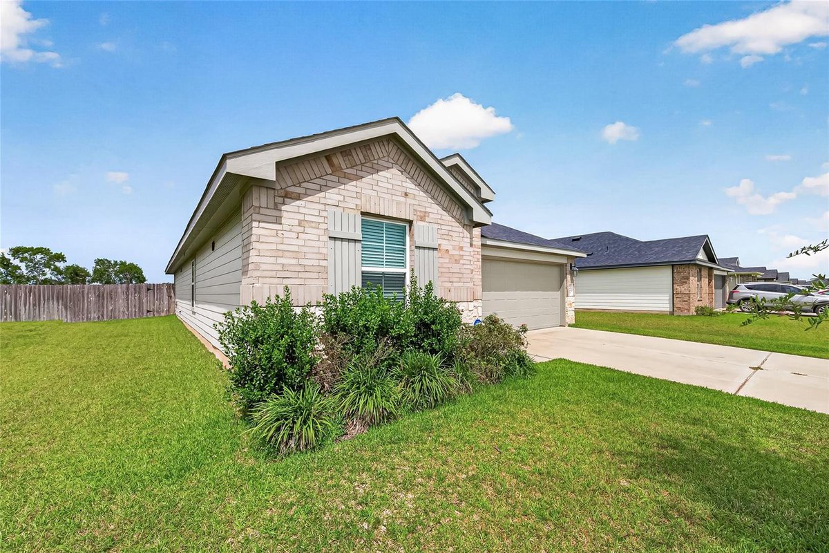 Chrisbellsells's tweet photo. If you know someone that's looking for a new home, tag them! This could be the one they're looking for.
#ChrisBellSells #ChrisBellSellsKaty #ChrisBellSellsHouston #ChrisbellSellsTexas https://t.co/rIrzoyAkvt