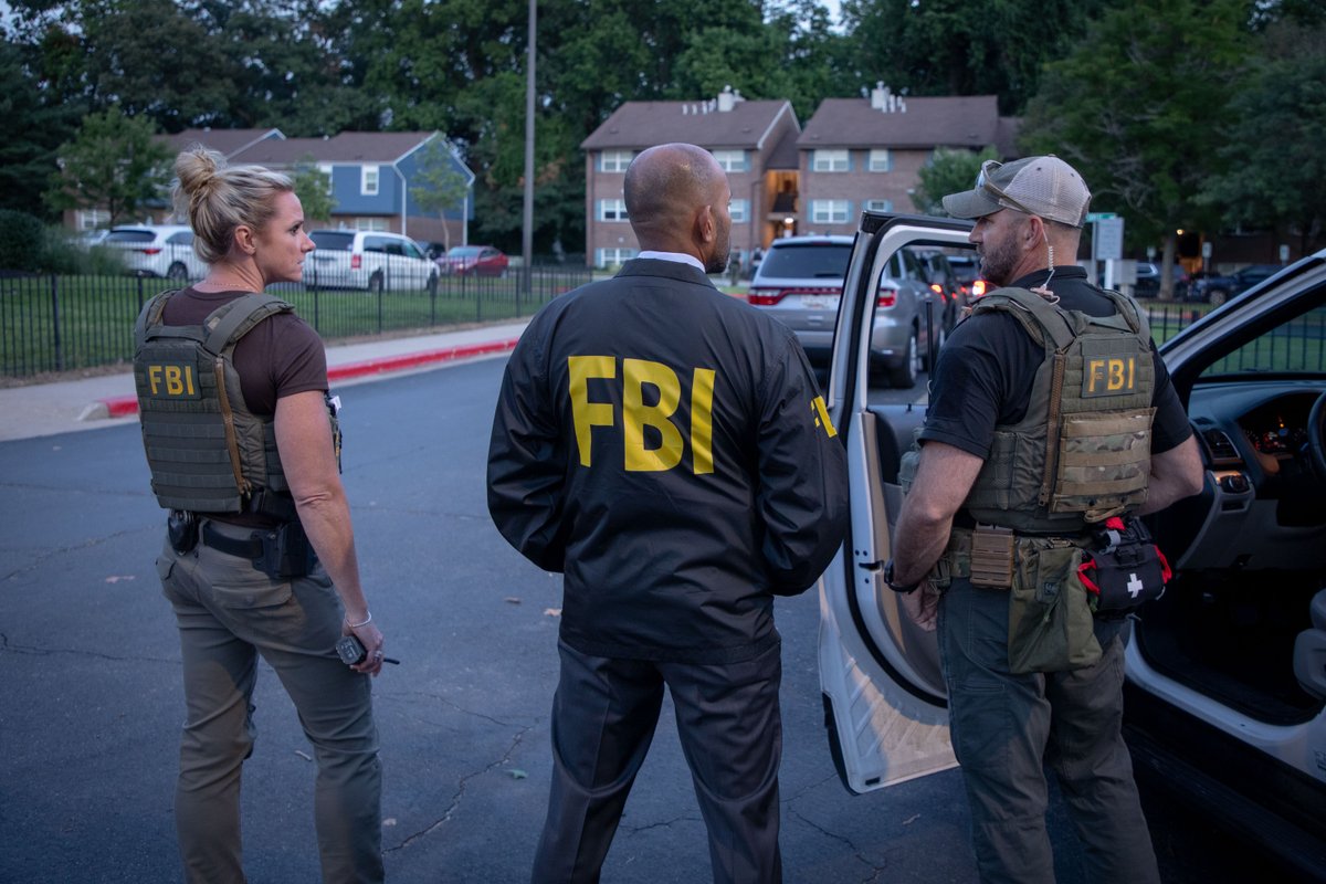 FBIBaltimore's tweet photo. Today @FBIBaltimore SAC Paul announced results of a 3-week surge which led to more than 100 arrests of violent offenders across Maryland and Delaware. 
https://t.co/bgZcMuQf6N
Working with more than a dozen of our federal, state, and local law enforcement partners, the #FBI conducted a regional fugitive apprehension surge resulting in 109 arrests, the seizure of three firearms, and the removal of dangerous offenders from communities across both states.
@AnnapolisPD @AACOPD @AACOSHERIFF @BaltimoreSAO @BaltimorePolice @MDNRPolice @MDSP @USMSDDC @USAO_MD