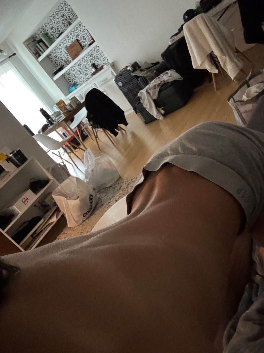lazzyheadd's tweet photo. morning~ can u gimmie some milk🤤
#gay #boy #teen #teenager https://t.co/W128J1LWb7