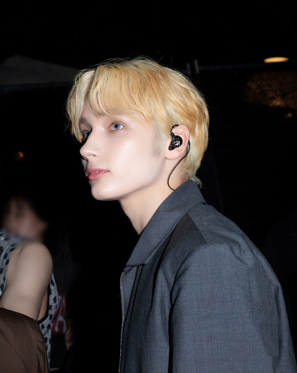 kuromysss's tweet photo. Happy 24th to my beautiful, talented, cute and charismatic Huening Kai, i love u always, HBD

COUNTLESS LOVE WITH HUENINGKAI
#StickWithHue
#한여름의다정한선물울닝카이
#永遠に輝く天使ヒュニンカイ https://t.co/4Ypzg5sytm