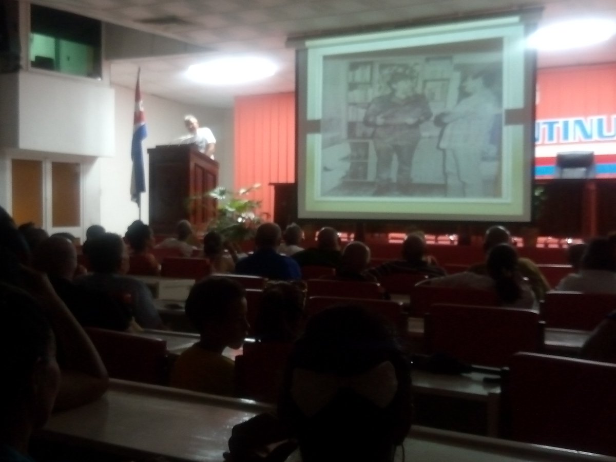 TejedaAcunaM's tweet photo. Amanecimos recordando los #100AñosConFidel y las anécdotas de los compañeros que compartieron momentos con él.
#100AñosConFidel
#CubaVencerá
#ProvinciaGranma https://t.co/inESkS1m81