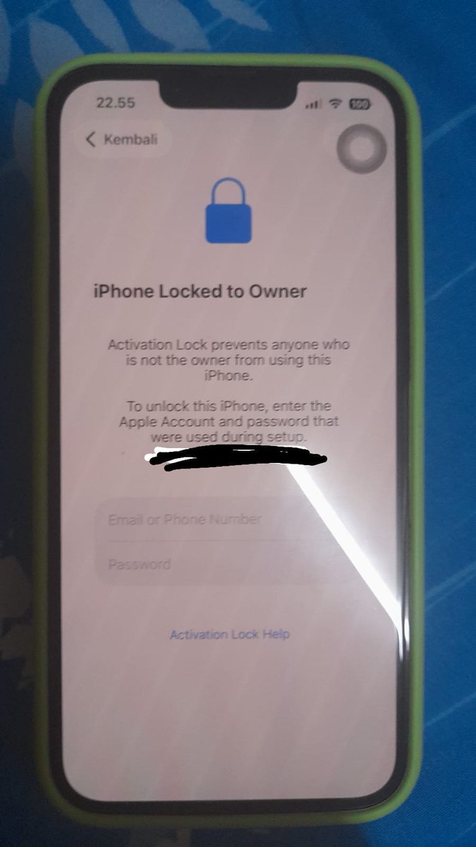 Cemae6's tweet photo. Ini kenapa sih guys ada yang bisa unlockin ga? Baru update malah gini #zonauang https://t.co/ncbqXs7Myh