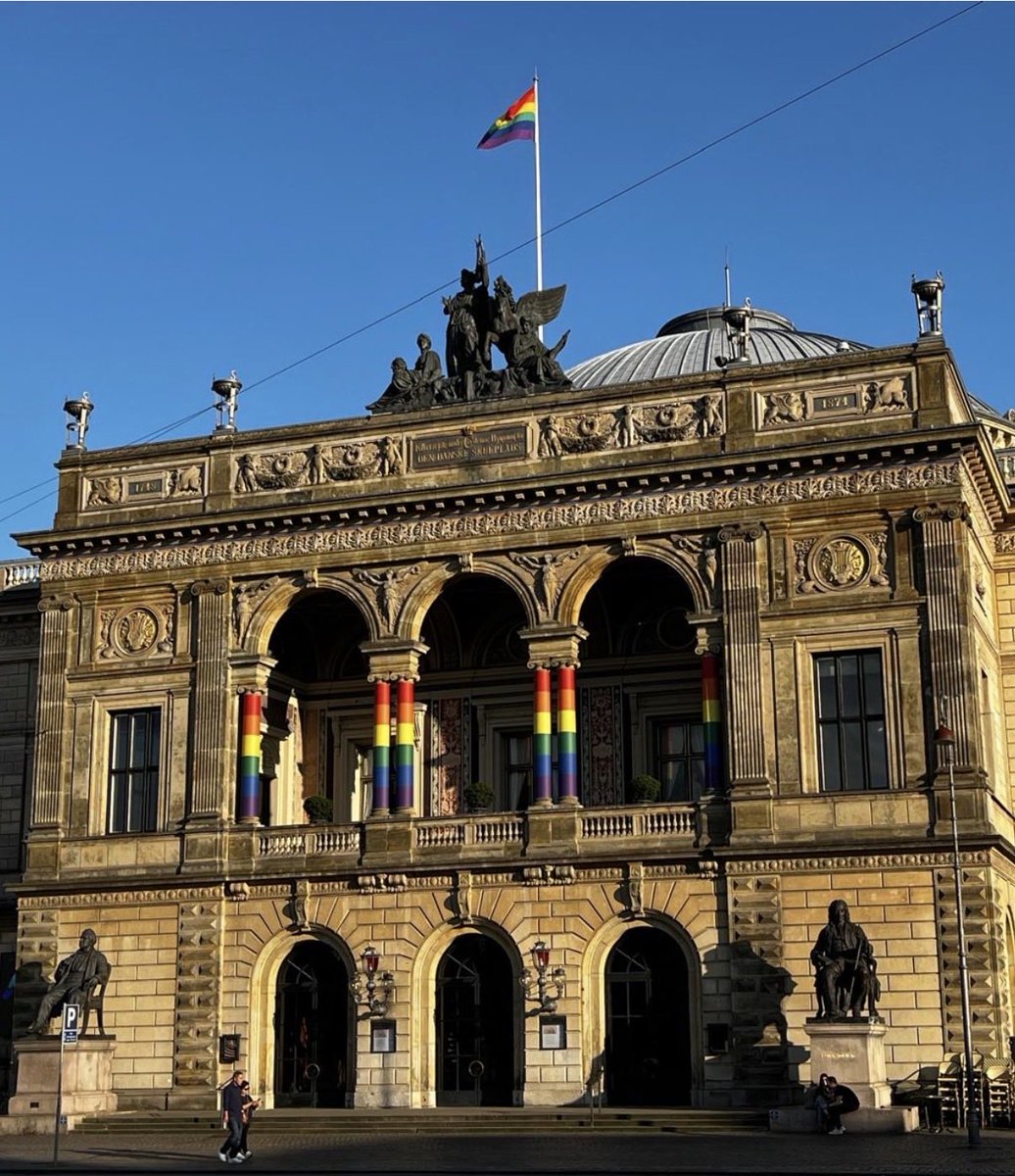 EmbaMexDin's tweet photo. La Embajada y el Instituto Cultural de 🇲🇽 en 🇩🇰 se unen a la semana del Pride en Copenhague, con instituciones y organizaciones de toda la ciudad.
🇲🇽 marcha con orgullo, de cara al futuro y con la certeza de que la diversidad nos hace más fuertes 🏳️🌈
#CphPride #zonasegura https://t.co/oWUHaMGdcw