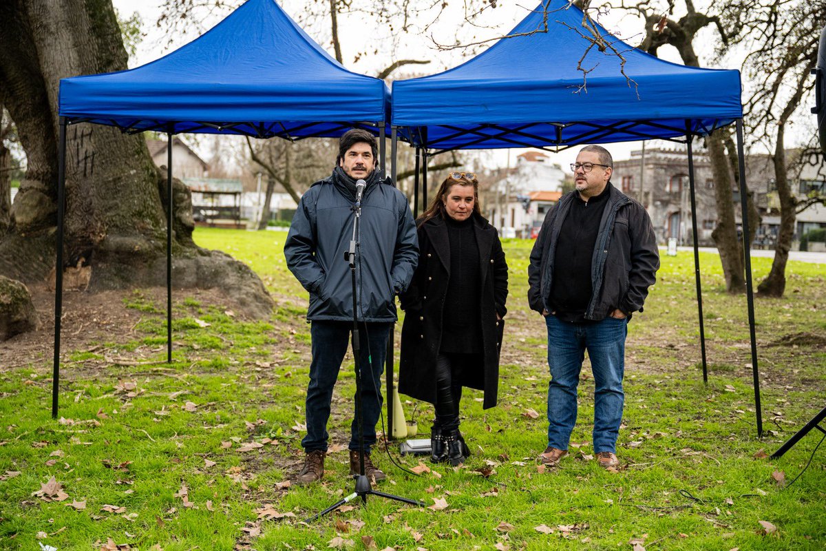 Leoherou's tweet photo. Montevideo sigue mejorando la limpieza y transformando la Gestión de los Residuos.
A partir de acuerdos con Gobierno Nacional y Municipios, 920 vecinas y vecinos acceden a trabajar en los Programas Uruguay Impulsa y Accesos, en tareas de limpieza y cuidado de espacios públicos https://t.co/YYqCRfoO3D