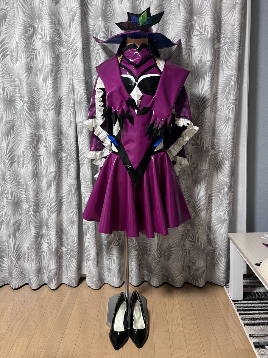 BlackR_1016's tweet photo. 戦姫絶唱シンフォギアGX キャロル
初めて1から自分で衣装作りました😭
 #シンフォギア https://t.co/DGuylm1ZIQ
