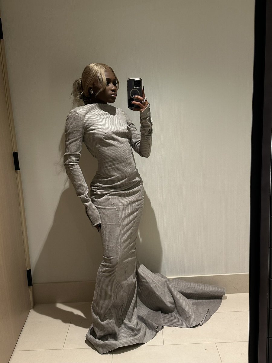MsPinkstarr's tweet photo. My best birthday look ever! how will I ever top this?!?!
(I couldn’t move in this Rick Owens dress) https://t.co/rcuaBV7WjJ