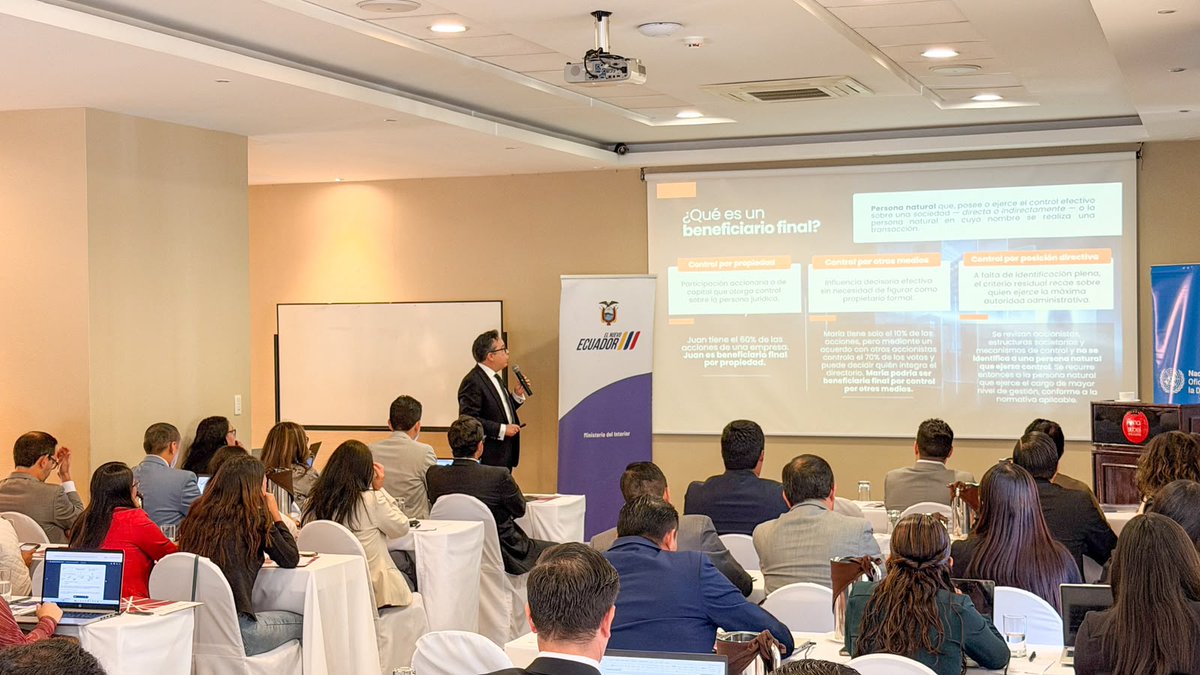 superbancosEC's tweet photo. ⚖️🔎 El Superintendente de Bancos, Roberto Romero von Buchwald (@RobertoRomeroV), participó como ponente en las VI Jornadas Internacionales de Lavado de Activos, organizadas por @MinInteriorEc, en alianza con @UNODC.

📊 Destacó la importancia de contar con acceso adecuado a información financiera para fortalecer el rastreo de activos ilícitos y prevenir el lavado de activos.
.
.
.
#ActivosIlicitos 
#LavadoDeActivos 
#HacemosLoCorrecto ✅