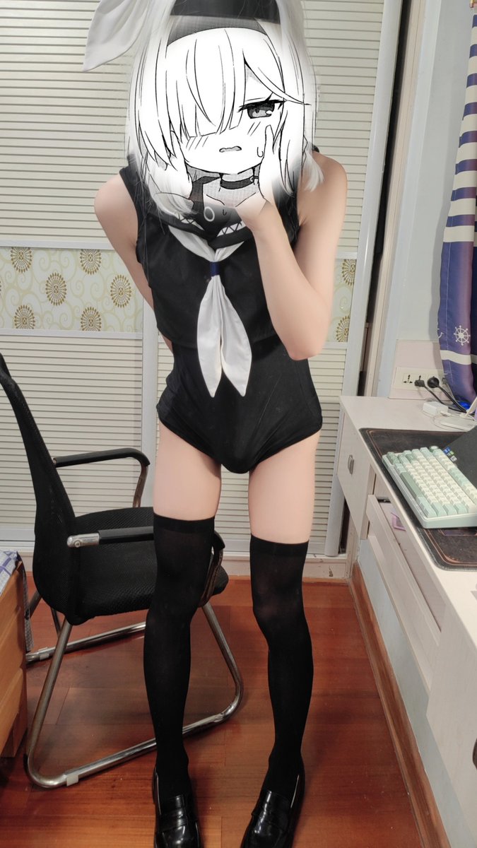 XingYu_ovo_'s tweet photo. 音符怎么这么坏，泳装也违规）
＃普拉娜 ＃男娘 ＃泳装 https://t.co/5kXSrVVlAg