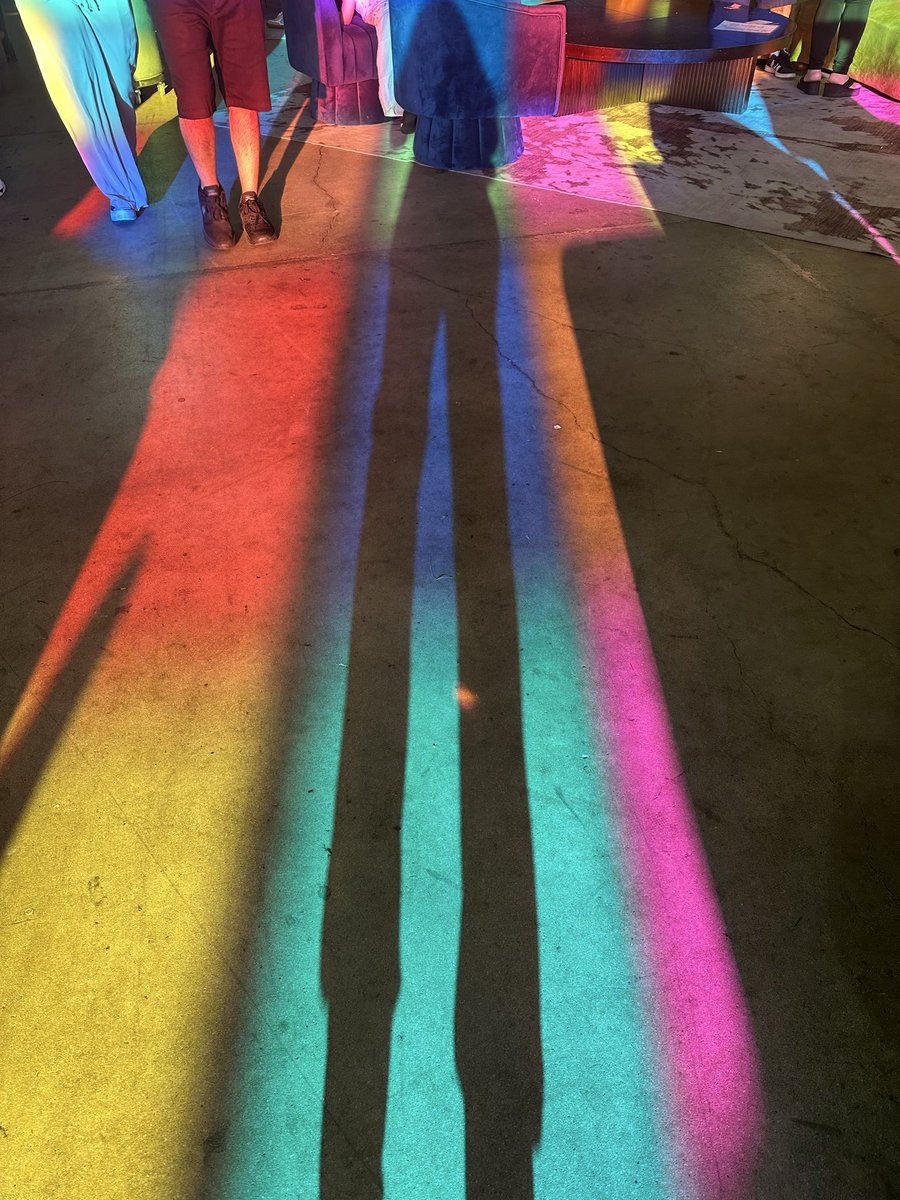 dankdaliaIRL's tweet photo. The lights the lights the lights https://t.co/1Xc0ZvMEFb
