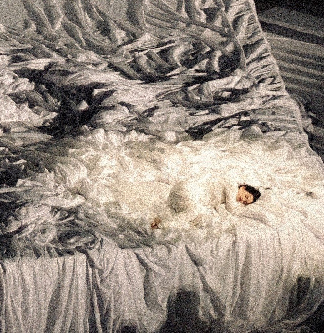 rosaliacrave's tweet photo. still some of the coolest photos taken in the lux era https://t.co/3eGzZ9qRUq