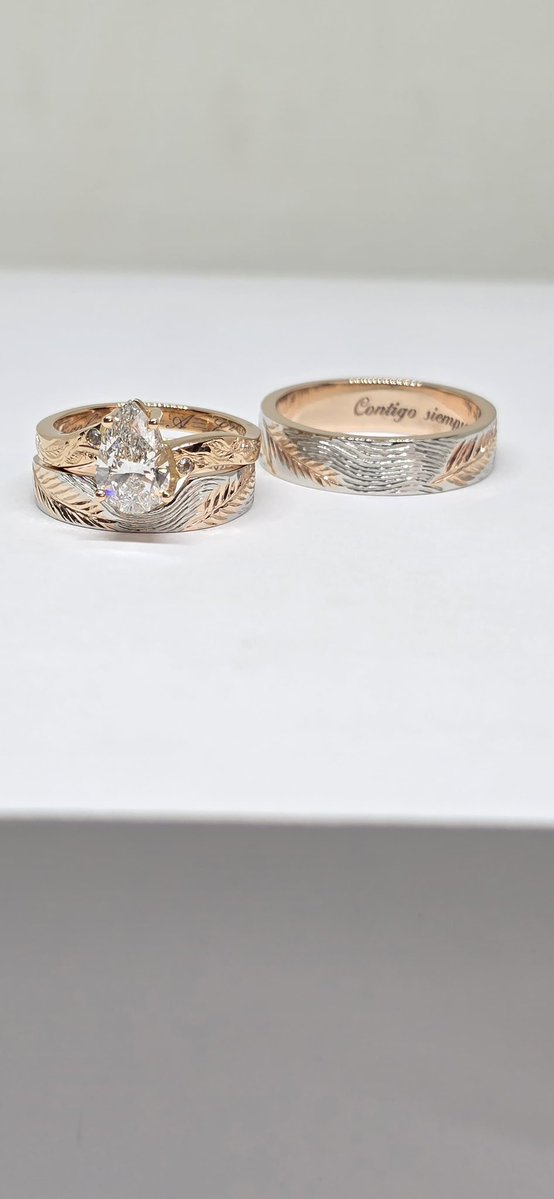 ulammjoyas's tweet photo. DISEÑOS MODERNOS EN ARGOLLAS DE MATRIMONIO

Bicolor y Trinitario: 
Mezclas audaces de oro amarillo, blanco y rosa de 10K o 14K en una misma pieza o contrastando el par.

https://t.co/63OdBxoxM8
@ulammjoyas https://t.co/NkEIF8xQR6