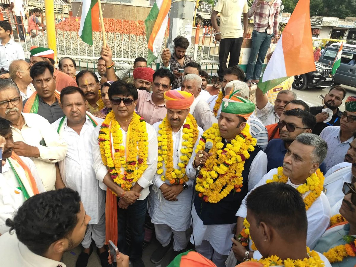 burad_manish's tweet photo. 🇮🇳 हर घर तिरंगा अभियान ब्यावर 🇮🇳 https://t.co/G4Y7qXpn5x