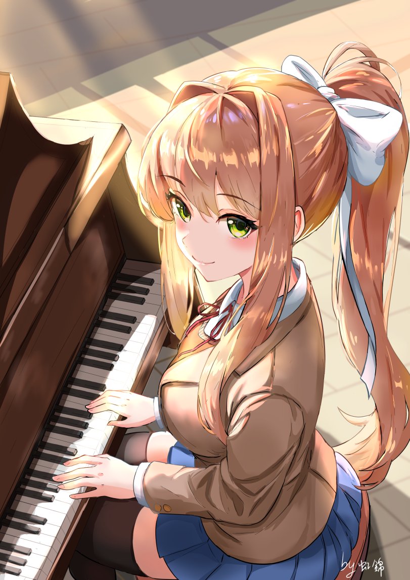 Defa_351's tweet photo. Foto diaria de Monika n2167 https://t.co/klkYuuti4j
