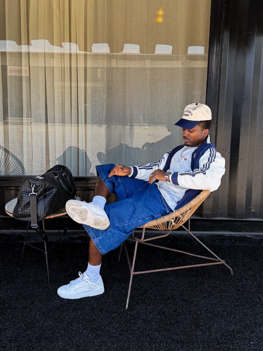 itzbasito's tweet photo. Elle aime les vrai gangstar 🥶 https://t.co/NeXJLNHhiN