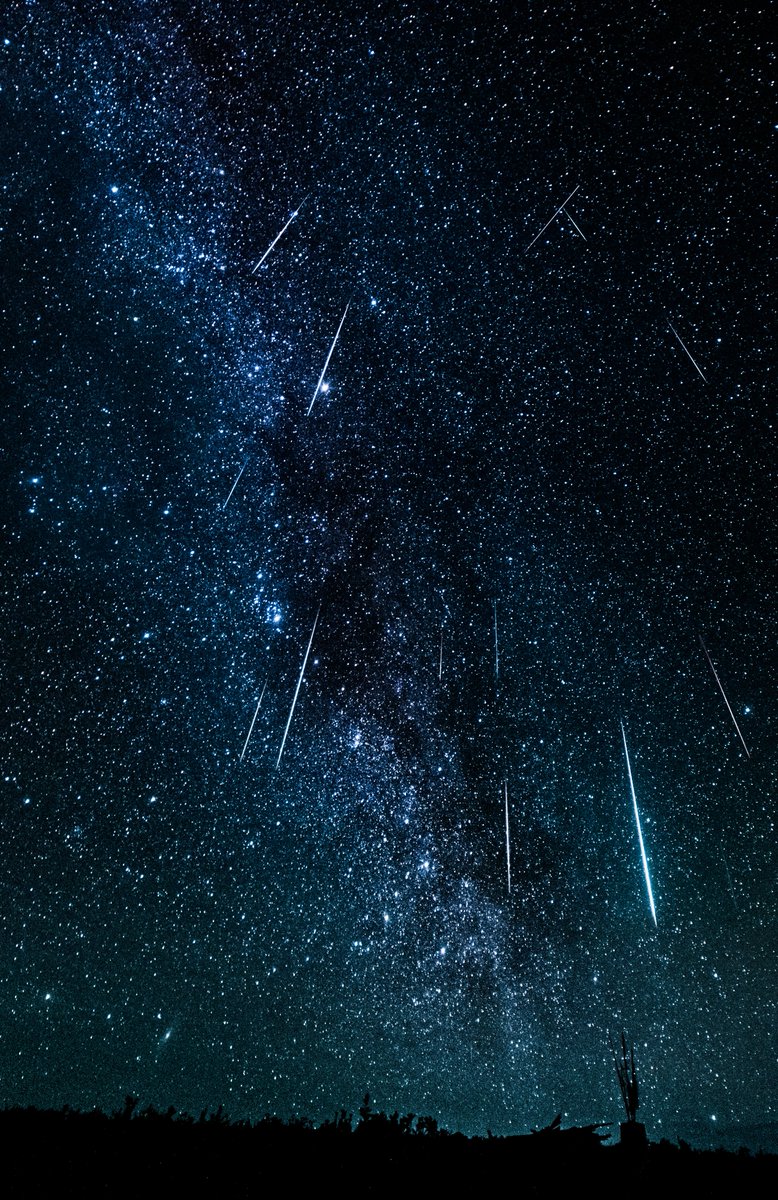 NightSkyToday's tweet photo. Perseid Meteor Shower😍😍 https://t.co/2MCCOc7VaK