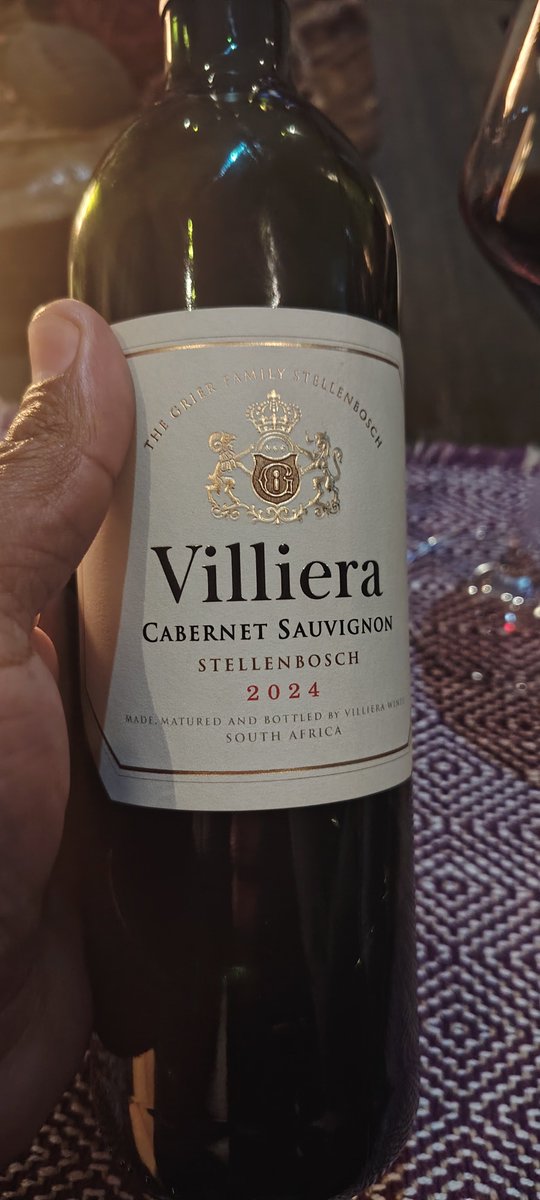 NathiSibiya8's tweet photo. Bafethu. It's not a bad wine 🍷, pls try it. https://t.co/ghnfrZSFr6