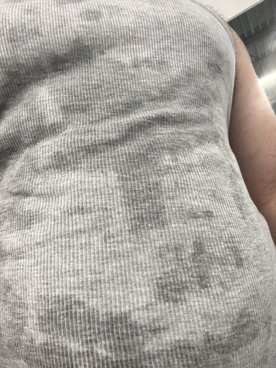 nyc_marco's tweet photo. My sub has been begging me for a sweaty gym shirt, and today I felt like it. Got in my car, took it off. Placed in a box. And shipped. $200. #FinDom #Cashmaster #Cashfag #PayPig #GayFinDom #MaleFeet #FootFag #HumanATM https://t.co/fa6fBBOD7N