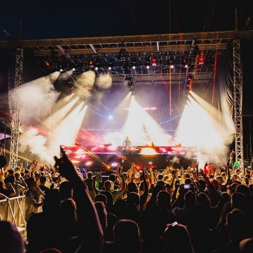 musicnewsitaly's tweet photo. Somewhere Festival announces daily lineups and single day passes - #SomewhereFestival #somewherefest @SomewhereFestival
Read the full article here: https://t.co/vRrL6ttVCL
More on https://t.co/uTkWpbRwr4 https://t.co/EUZHiiSIWI