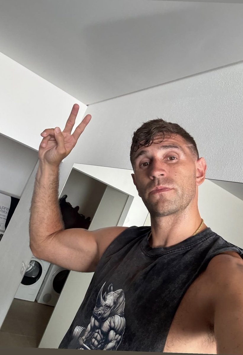Fer_matias23's tweet photo. Toda, TODAAAA, TODISIMAAAAAAAA Y A PELOOOOOOOO https://t.co/3rYtUWwT7A