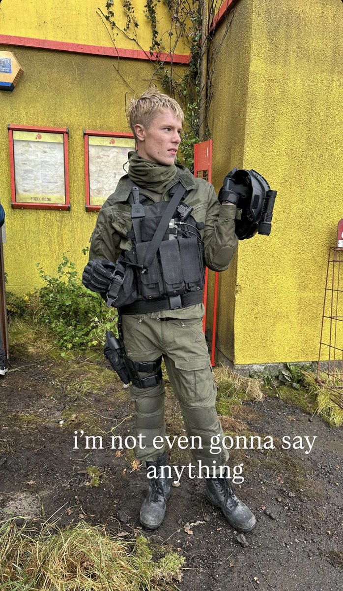 ingensomdus's tweet photo. edvin ryding when it’s time to be gay on camera https://t.co/L5tV11sHcp