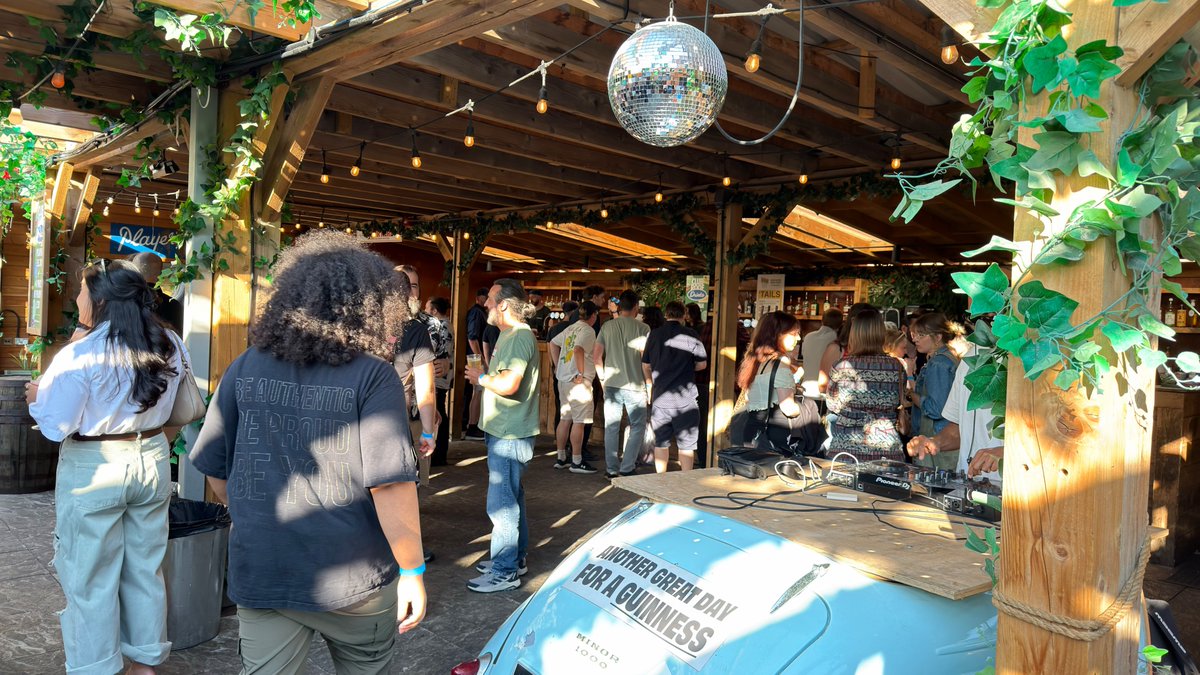 LucidGamesLtd's tweet photo. We headed back to Pins Social Club for our annual Summer Party! ☀️🎳

Nothing beats getting Team Lucid together for some good food, drinks and a little friendly competition.

From games to plenty of laughs, it was the perfect way to spend a summer evening together! 💙

#gamedev https://t.co/sza0hbFNRM