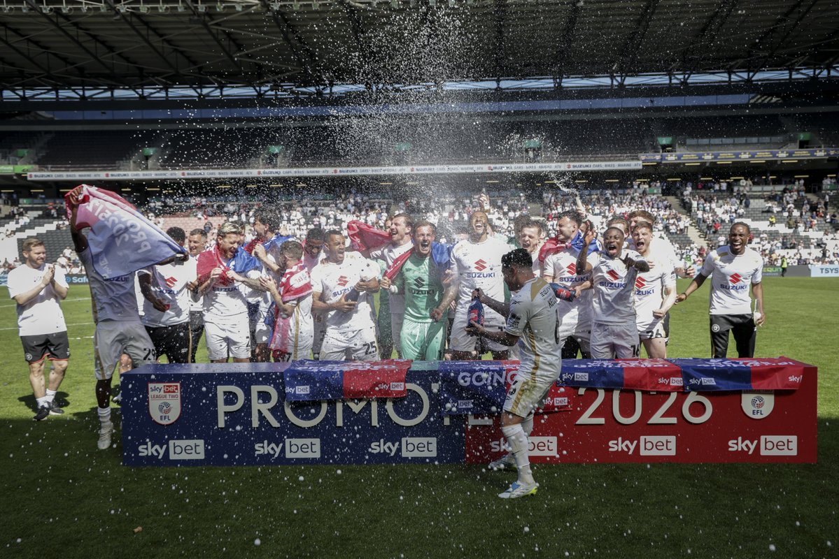 L_Kelly95's tweet photo. You dons🤍 2 incredible years at a special football club!

It started pretty f*****g S**t ( we can laugh now) 🤣🤣 

but seriously some way to end my time at the club with the promotion season! 

To the fans for sticking by me through it all, thank you 🤍

@MKDonsFC 🫡🫡🫡🫡 https://t.co/UVfWWvAo0l