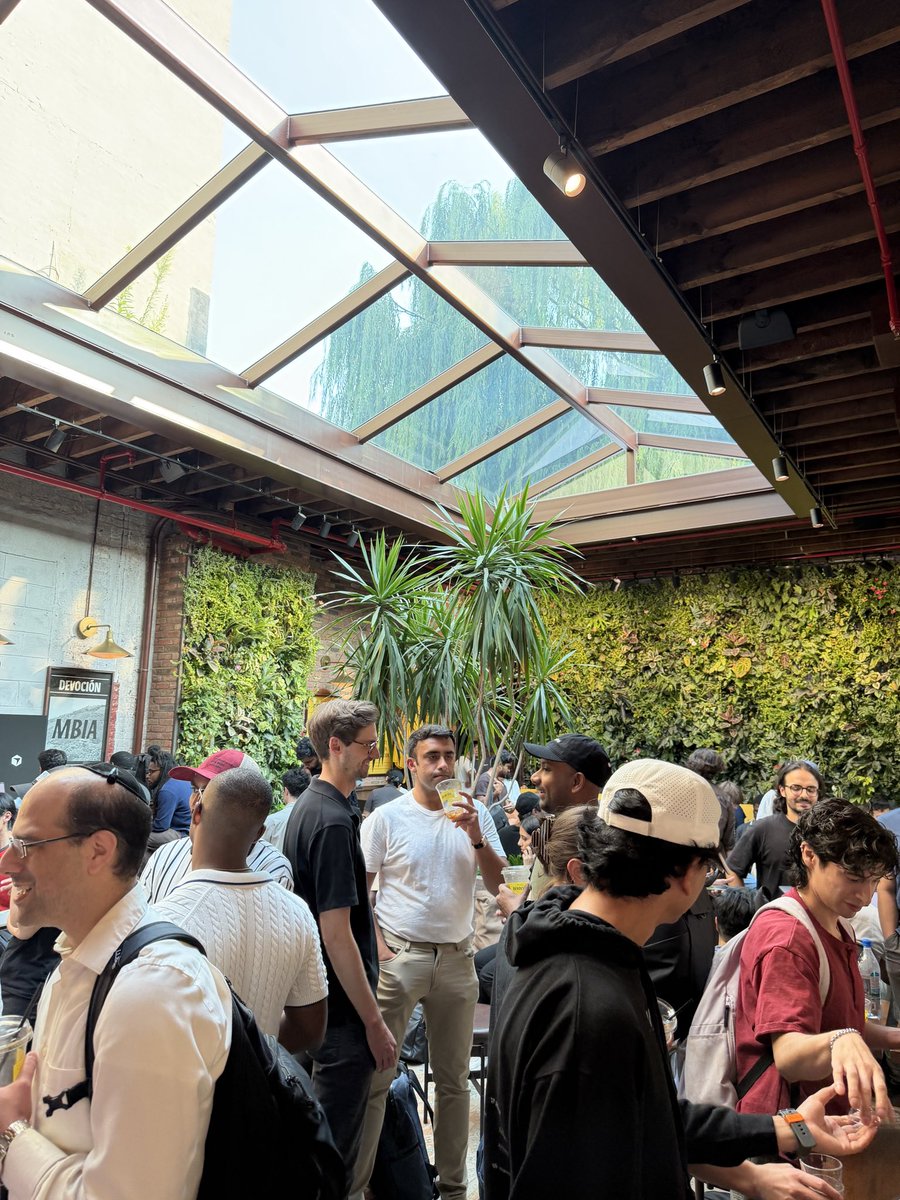 armstrongships's tweet photo. Checked out @cursor_ai cafe yesterday. Saw some great vibes, coffee and coding! https://t.co/sAKIYz5Vk8