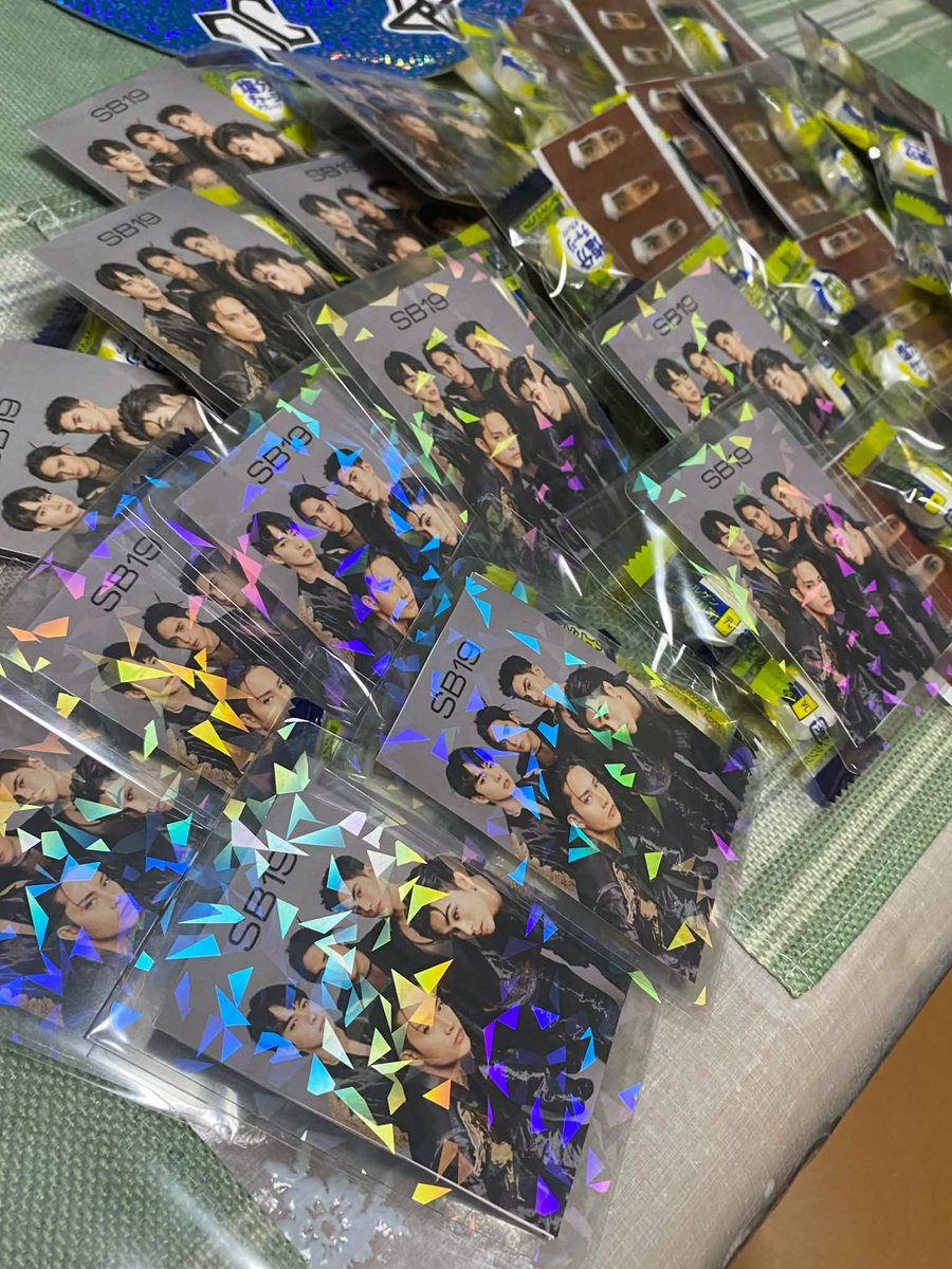 taemvs's tweet photo. Freebies for fellow SB19 fans for Summer Sonic Osaka! Will post our location tomorrow. Please come say hi 🤍 my mom is an Atin and did her best making these freebies

#SB19SummerSonic2026 #SB19 #SB19atSummerSonic #ATIN @SB19Official https://t.co/C3qLi1Xr7I