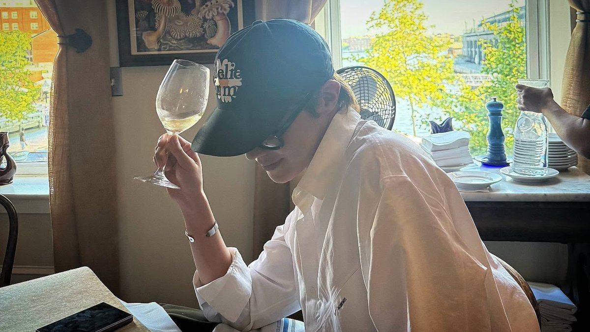 btschartsxdaily's tweet photo. #JHOPE via Instagram Post 💜 [Thread]

“BTS WORLD TOUR ‘ARIRANG’. BALTIMORE.”

https://t.co/urBkjaQWFE https://t.co/Nq8U92NJEI
