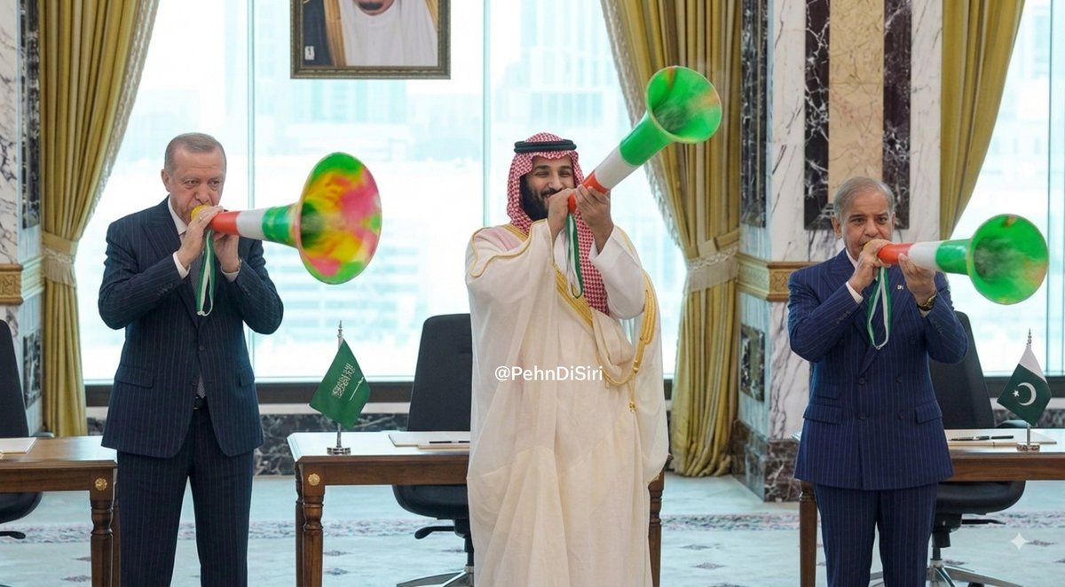 PehnDiSiri's tweet photo. Saudi Arabia and Turkey on Pakistan's Independence Day https://t.co/LrpCpePmjd