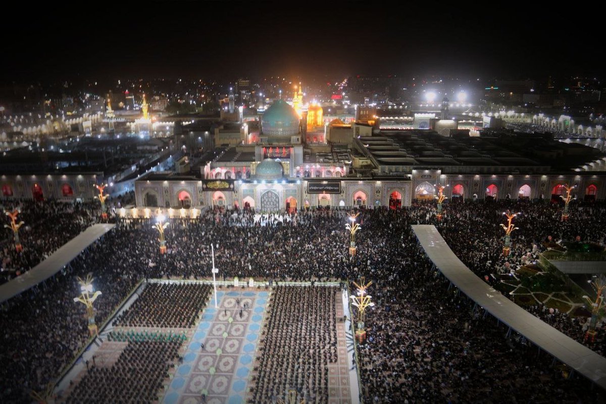 sadra134's tweet photo. امام رضا جونم! ما خیلی تو این دنیا و در برابر سختی‌ها کوچولو و طفلکی‌ایم. کل زندگیمونو به امید دست‌گیری شما جلو اومدیم. جون جوادت به ما پشت نکنیا...
#ایران_امام_رضا https://t.co/UO0WXSIQJJ