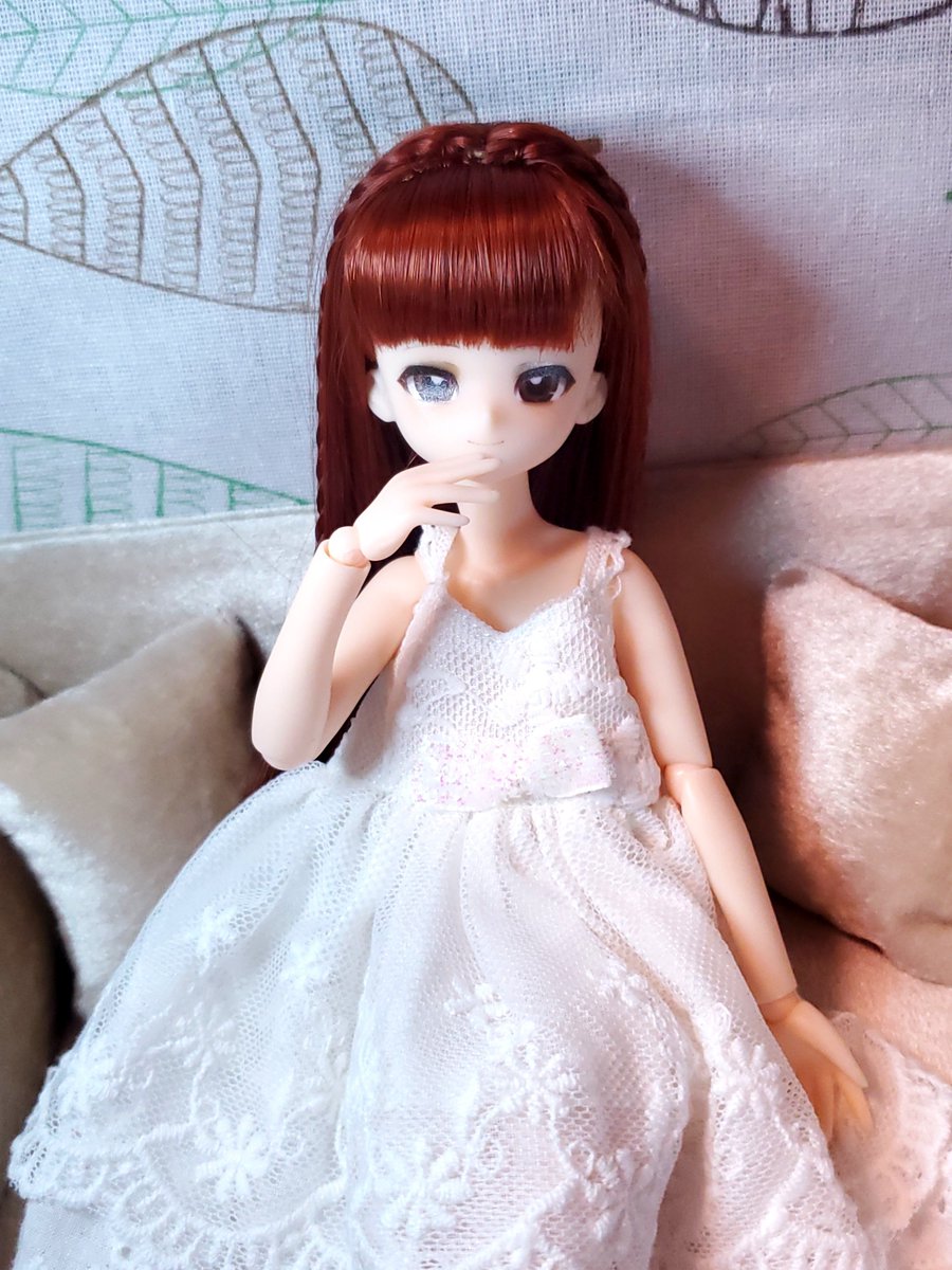 ZmixDll's tweet photo. ウィッグデビューしました！���

先日カカプラネットさんで買えなかったヘッドをお迎えし、そのまま初めてDOLLCEさんへ行き試着をさせてもらって購入を決めました！

まだうまくはまってない気がするのと、これからボディを探さなきゃなのと（写真は幸穂ちゃんから拝借）、まだまだやることいっぱい！！ https://t.co/vKLBpQYbSV
