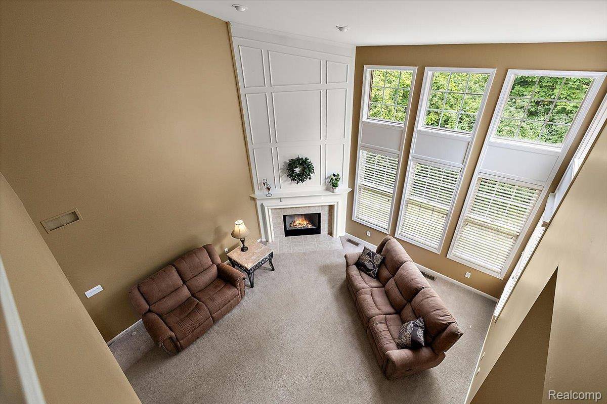 SueRealtor1's tweet photo. New Listing Price: $574,900
1885 Avon Glen LN, Orion Charter Township, MI 48360 is a fantastic property with 4 bedrooms and 4.0 bathrooms.
See more here: https://t.co/7KlE7nYQSY https://t.co/YL9LGDyL1E