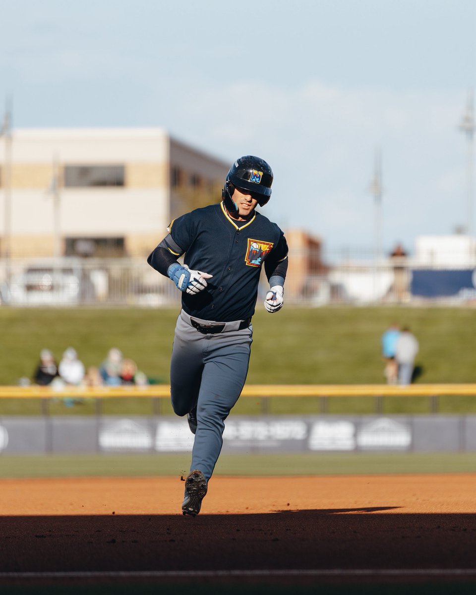 KCRoyalsPD's tweet photo. We never get enough of Carson Roccaforte.
🔹29 HR - leads Texas League
🔹76 RBI - 4th in Texas League
🔹One of 4 players in all of MiLB with 25+ HR and 20+ SB
(And did we mention he plays ridiculous defense?)
#RaisingRoyals👑
#ThursdayStatday https://t.co/DTjQ8NJKTW