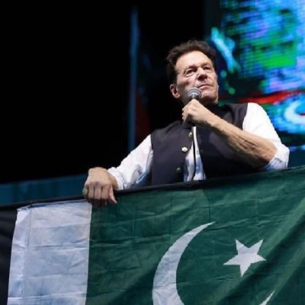 PTIofficial's tweet photo. 𝑵𝒐 𝑫𝒆𝒂𝒍𝒔. 𝑵𝒐 𝑺𝒖𝒓𝒓𝒆𝒏𝒅𝒆𝒓. 𝑱𝒖𝒔𝒕 𝑹𝒆𝒔𝒊𝒍𝒍𝒊𝒆𝒏𝒄𝒆. https://t.co/H3txFzGn40